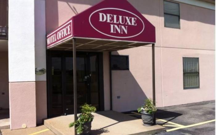 Deluxe Inn