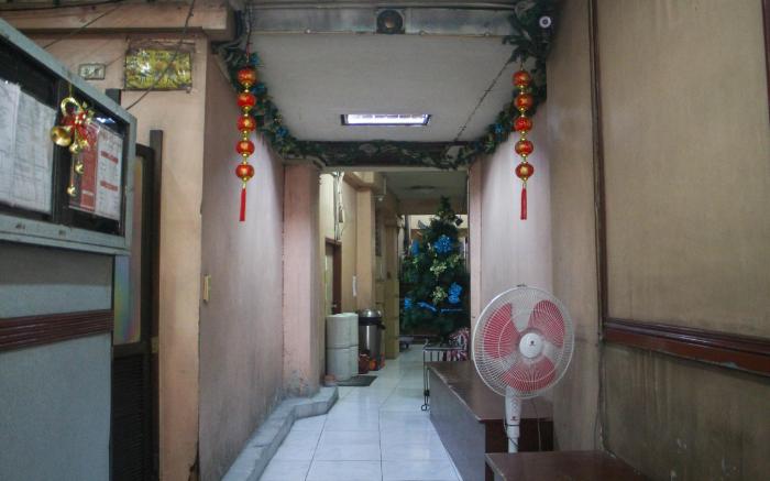 OYO 1011 First Hotel