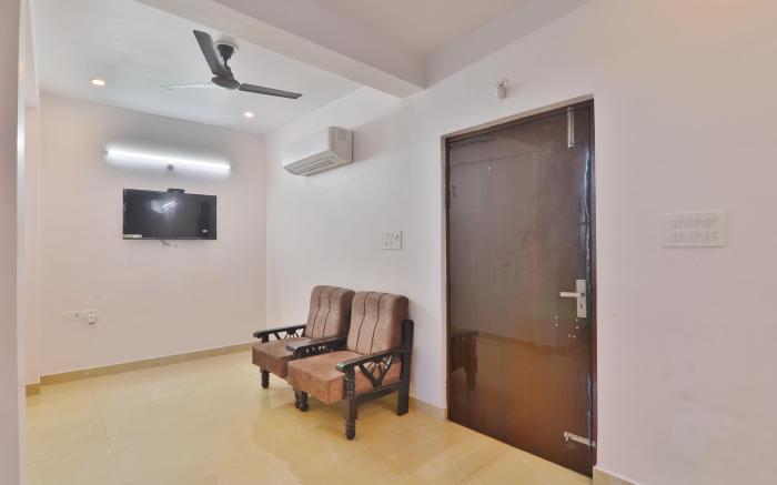 Divine Glory Hotel
