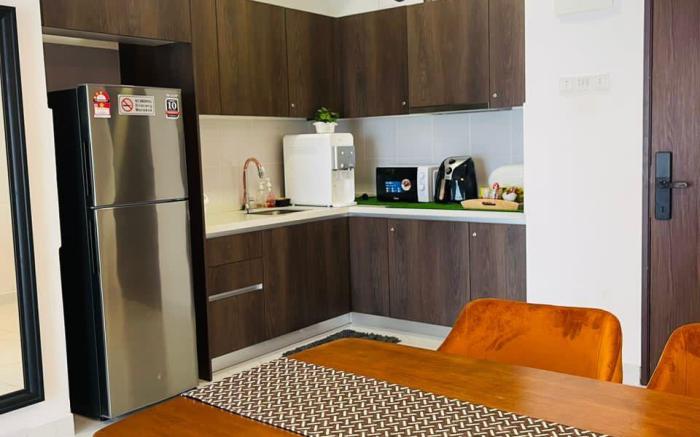 AuranadTroika Level15 Cityview Wifi Netflix