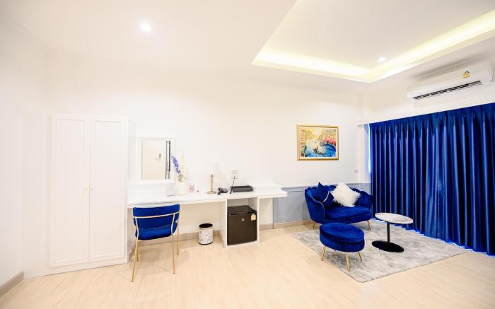 Marble Arch De Loei Hotel
