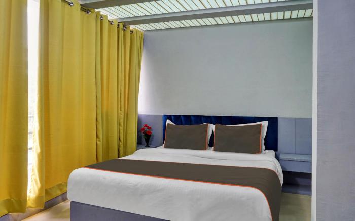 Collection O Baner Executive Stays