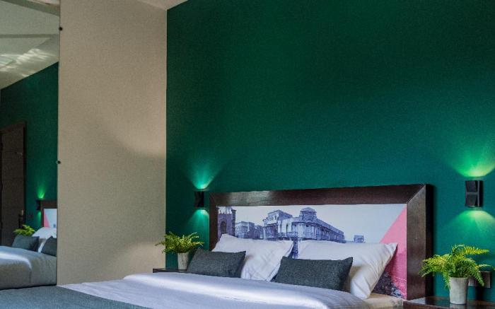 LOKAL Rooms x Shahrah-e-Faisal (PECHS)