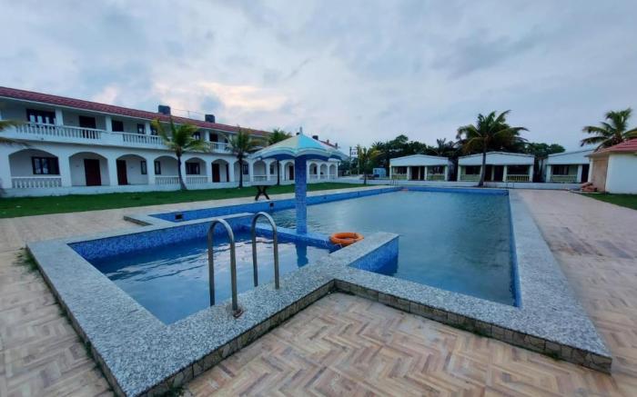 Silver Sand Eco Resort