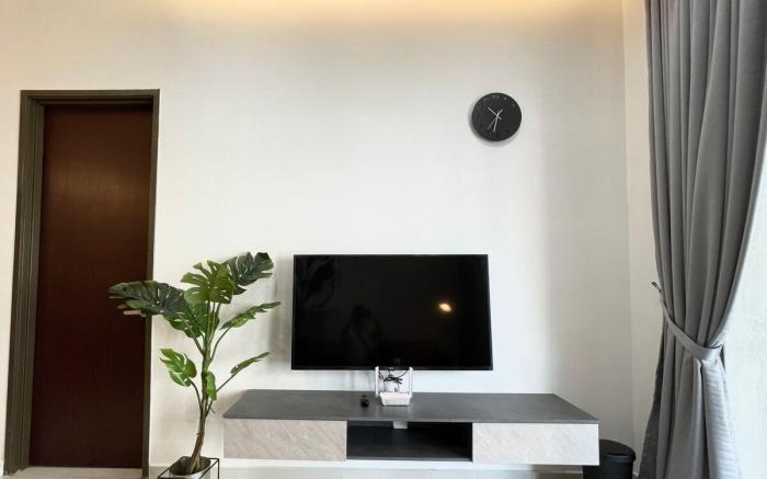Simple • Poolview | Near CIQ Johor Bahru | 2B2B