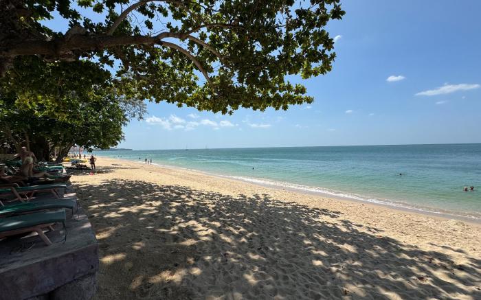 Beach Bungalow at Lanta Resort 
