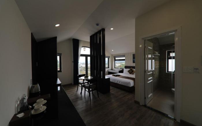 ROYAL DRAGON HOTEL