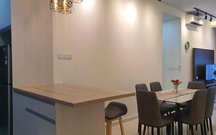 Southville Stay 3 @ Savanna Executive Suite