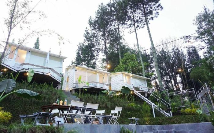 Over Easy Glamping Tenda Cinta #3