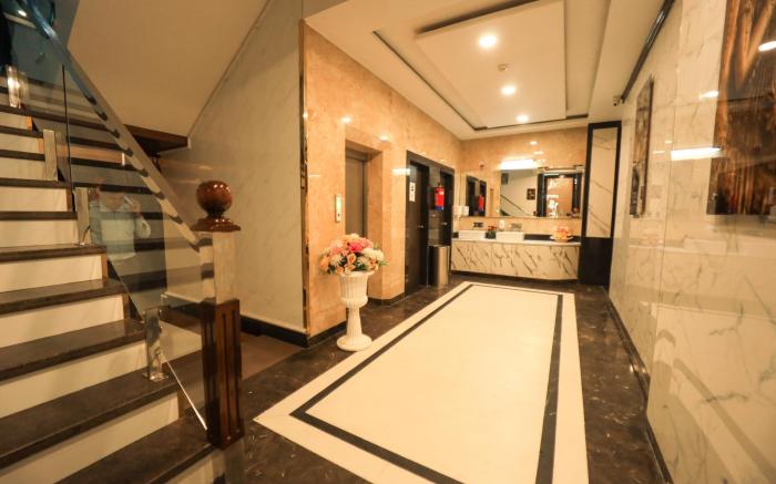 Foxoso Fiori Hotel