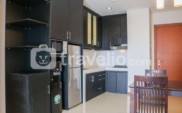 Comfy Design 2BR Apt Thamrin Residence By Travelio