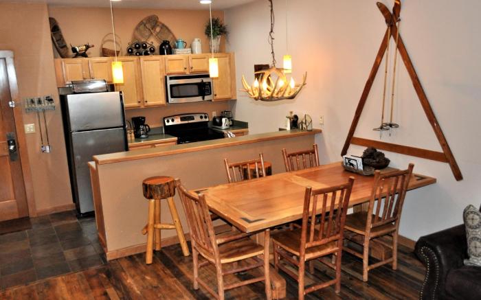 Arapahoe Lodge 1 Bed 2 Bath ALJD