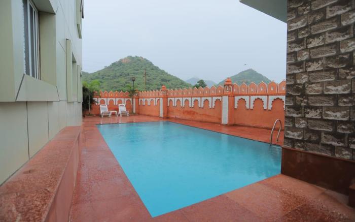 Raha Hotel