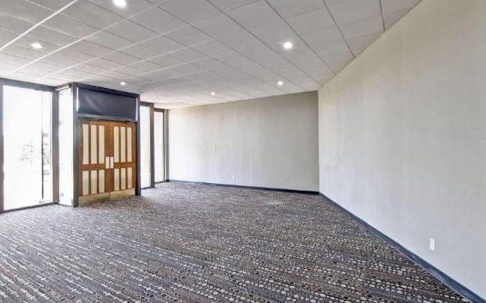 Radisson Hotel & Conference Centre West Edmonton