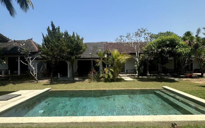 The confidential Beach Resort
