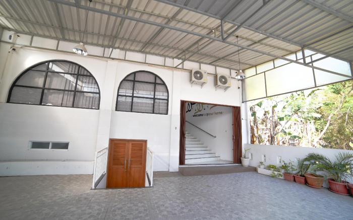 Buruj Villa Wirokerten near Yogyakarta City Center
