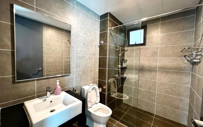 Onsen 2BR with Mountain & Lost World view