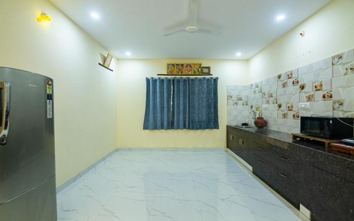 Bliss Farm Stays - Iris