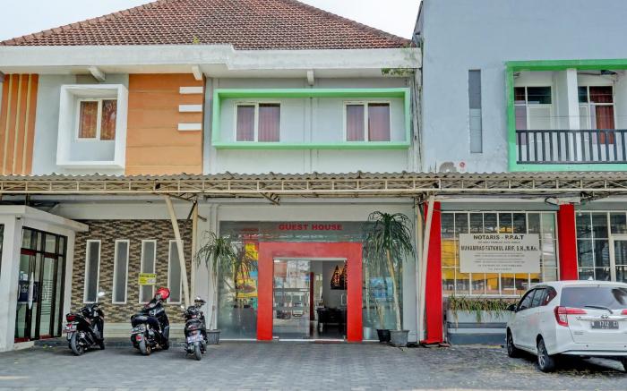 Capital O 1362 Ciliwung Guest House Syariah