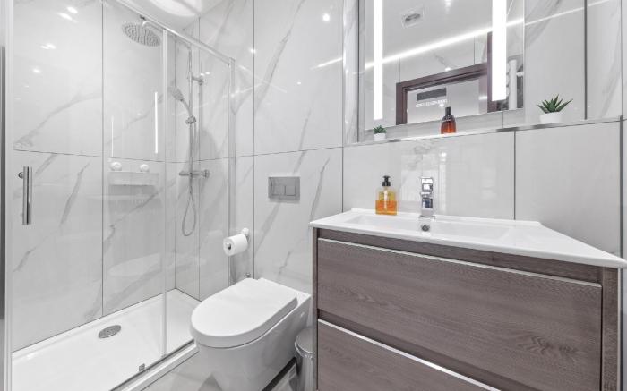 Serviced Luxury Studio Flat Golders Green Finchley