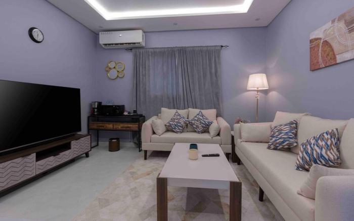 Cozy apartment with self check-in N
