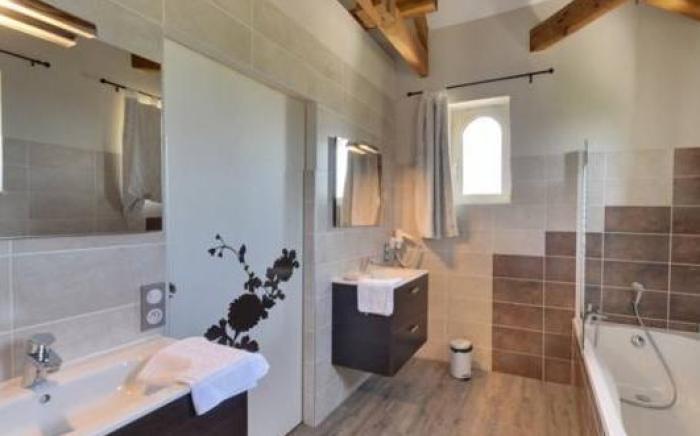 Logis hotel-restaurant les collines 59 route des cretes