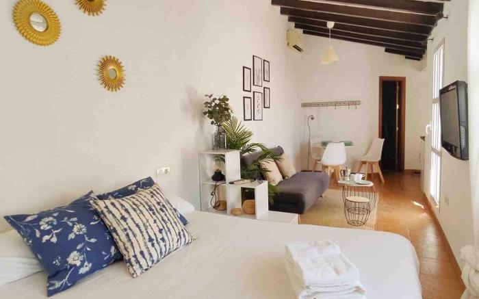 Stunning attic w. private terrace+Parking optional