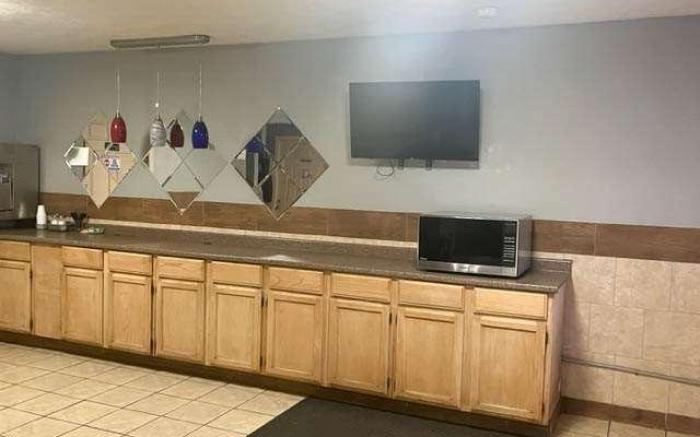 Motel 6 Hurricane, WV