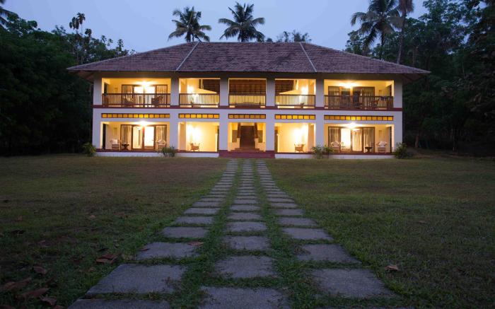 Windermere River House