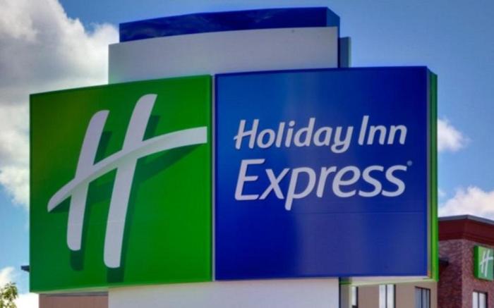 Holiday Inn Express and Suites Tonawanda Buffalo Area By IHG