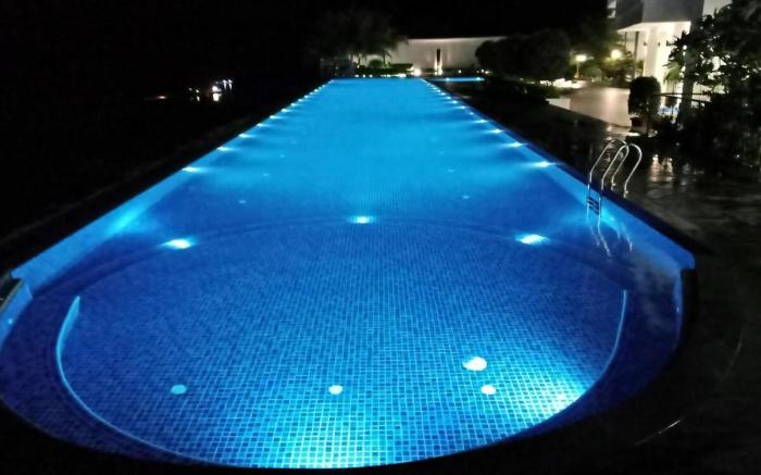 Attic✦Premium Couple's Studio[Netflix|Bathub]#98