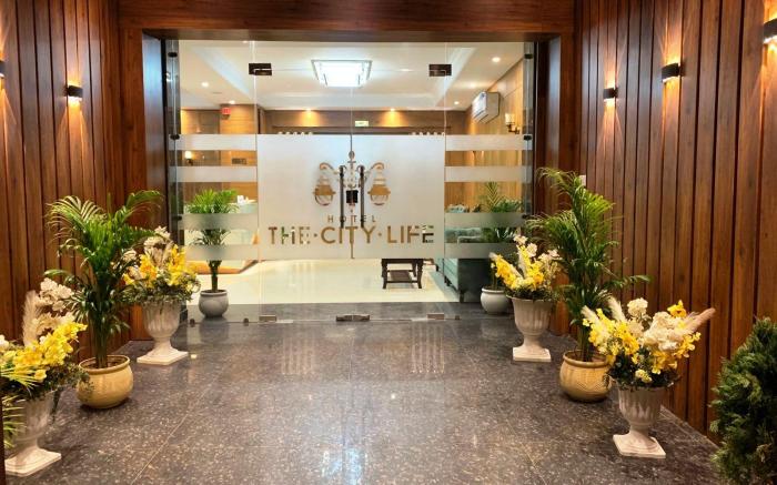 THE CITY LIFE HOTEL