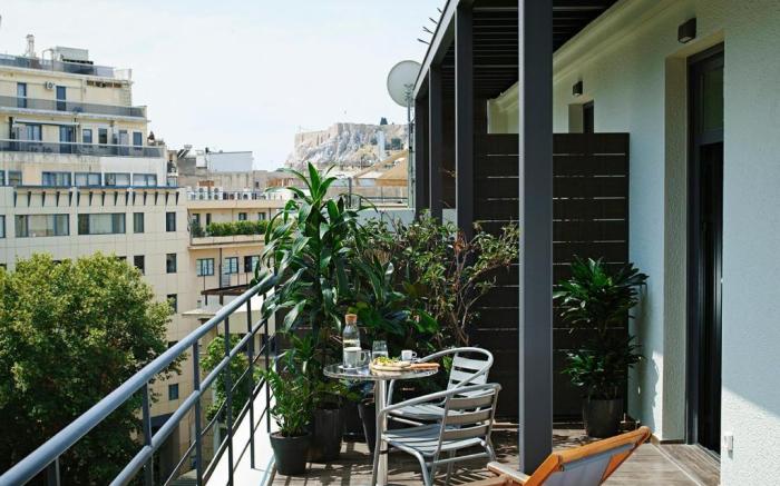 The Gem Society Hotel