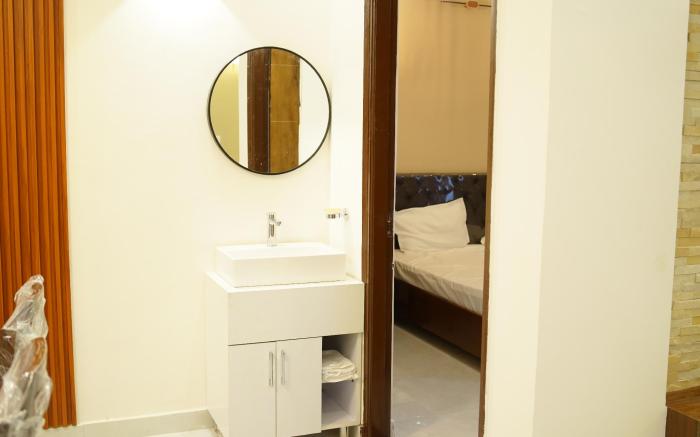 Harmony Haven: Comfortable 3 BHK Haven for All