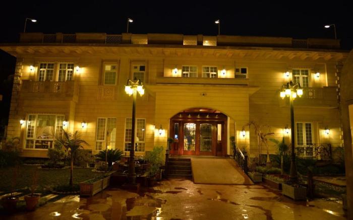 Bella Hotel 
