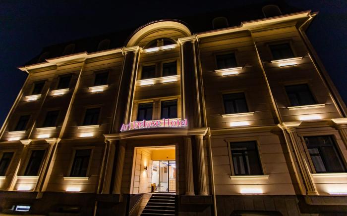 ART DELUXE HOTEL