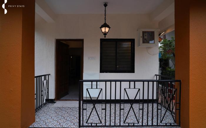 Reed Field Villa, Alibag