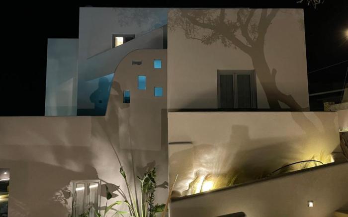 Elements Cozy Suites - Santorini