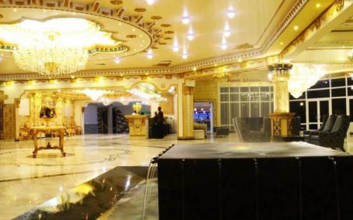 Sandralia Hotel