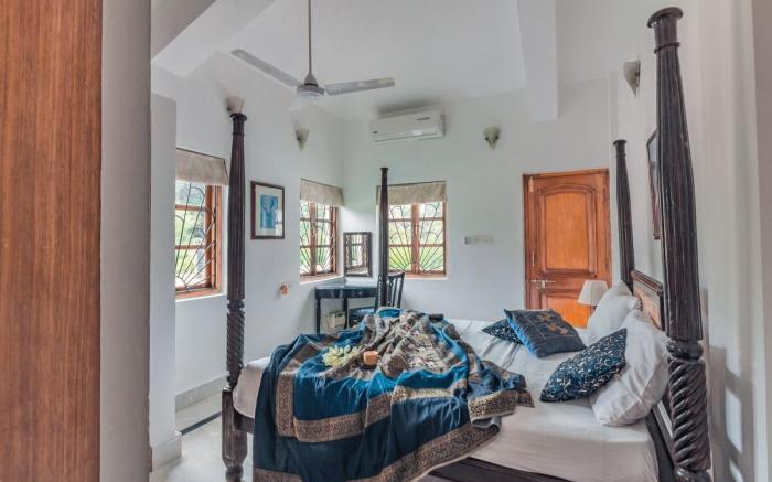 Beachfront 6+1BDR Luxury Villa With Private Pool.