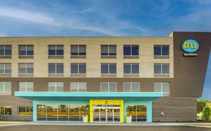 Tru by Hilton Leland Wilmington