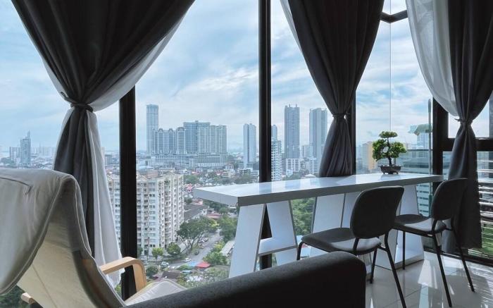 Beacon Executive Suite Relax17 by Fantabulous Home