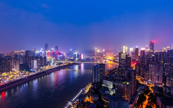 S日出&网红江景浴缸/近地铁站/洪崖洞/270度落地窗观重庆夜景大床房