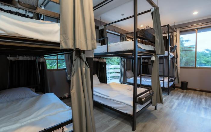 Ekkamai Buds & Beds - 420 Hostel
