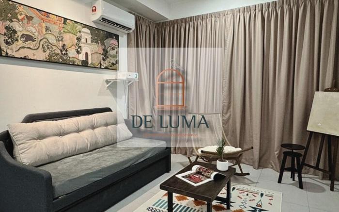 DeLuma@UrbanSuites 6pax