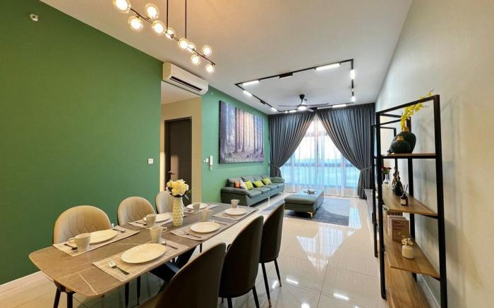 Paradigm Residences, Evergreen Suite by Antlerzone