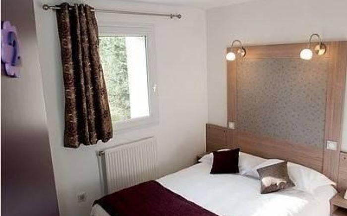 Logis Hotel Les Vieilles Granges