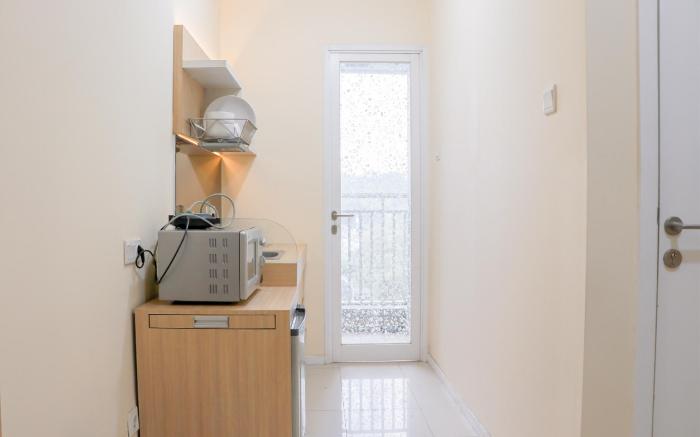 Minimalist 1BR Parahyangan Residence By Travelio
