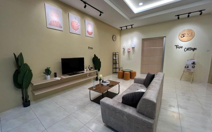 The Five Cottage@ Botani Ipoh [10pax]