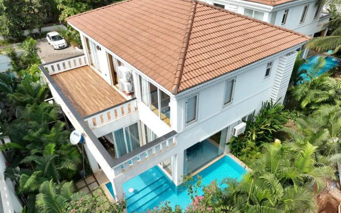 ELIVAAS 3 BHK with Pvt Pool & Caretaker - Miro